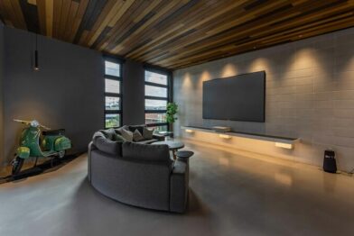 Sala e home theater: onde esconder os fios e quanto custa em Moema?